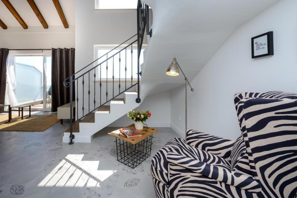 Apartments Villa Capitano Mlini Pokoj fotografie