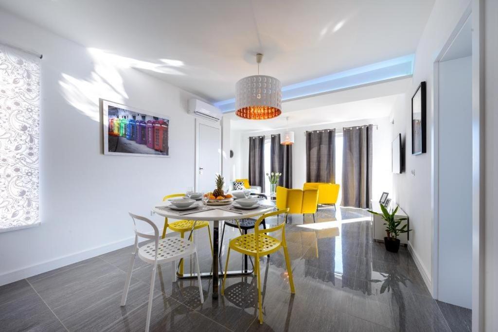 Apartments Villa Capitano Mlini Pokoj fotografie